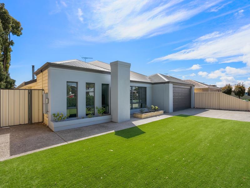 7 Narrabeen Bend, Secret Harbour WA 6173