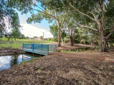 lot 9/55 Telford Crescent, Stirling WA 6021
