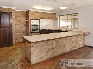 14 Glassby Place, West Busselton WA 6280