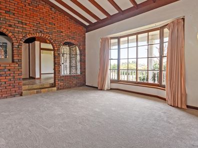 4 Owen Place, Hamersley WA 6022