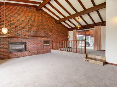 4 Owen Place, Hamersley WA 6022