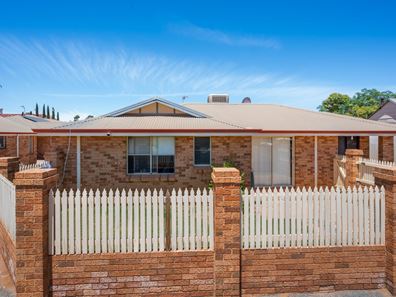 8/90 Wittenoom Street, Boulder WA 6432
