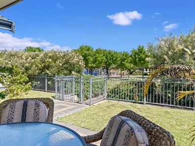 6 Grenada Lane, Success WA 6164