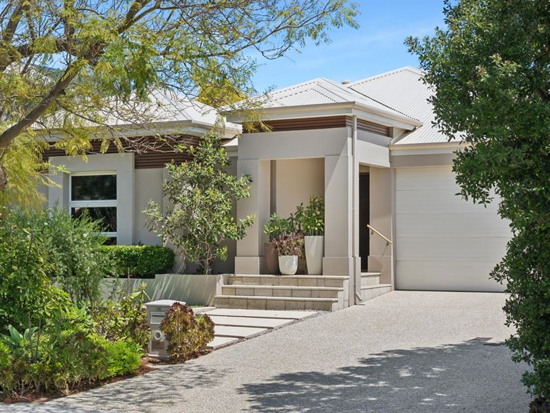 25 Crawshaw Crescent, Manning WA 6152