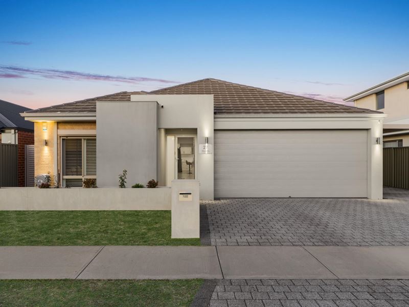 27 Wycliffe Turn, Piara Waters WA 6112