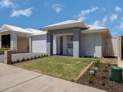 4 Grange  Parkway, Dalyellup WA 6230