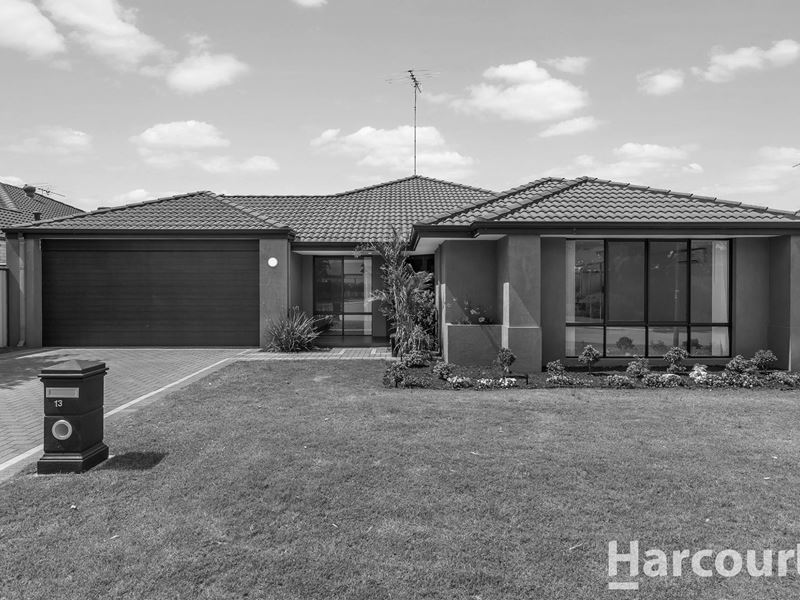 13 Caslano Road, Meadow Springs