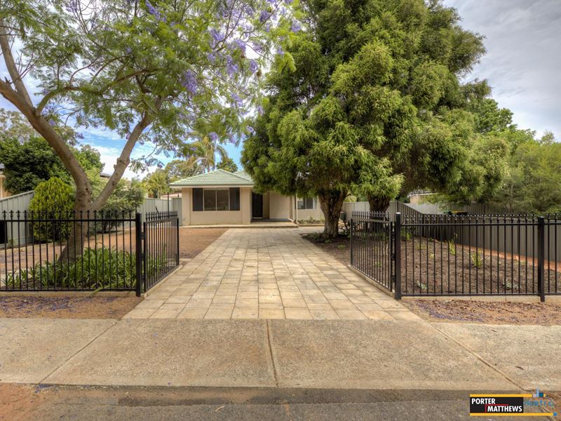 5 Harewood Street, Forrestfield WA 6058