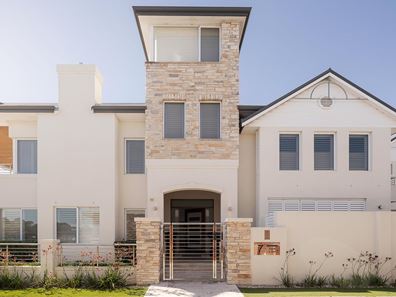 7 Tahiti Lane, Hillarys WA 6025