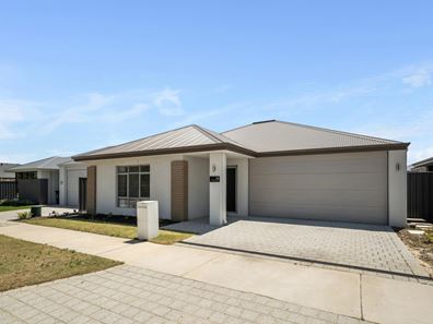 35 Percheron Circuit, Forrestdale WA 6112