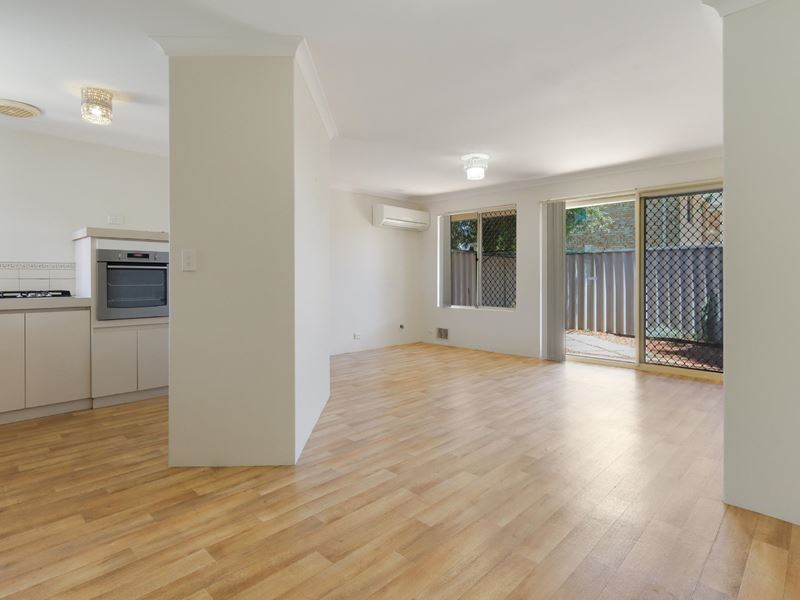 8/2 Dowling Street, Rockingham