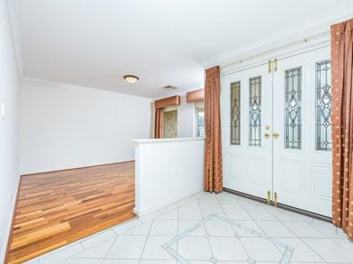 48 Boynton Gardens, Iluka WA 6028