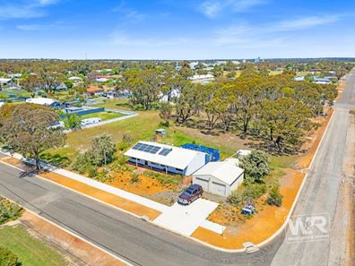 21 Armstrong Street, Cranbrook WA 6321