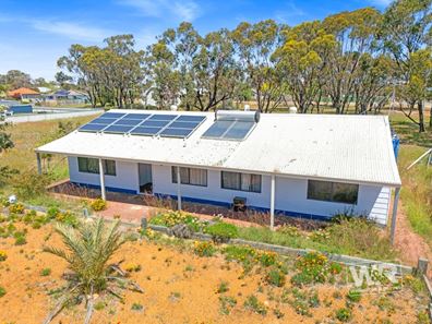 21 Armstrong Street, Cranbrook WA 6321
