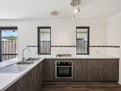 7 Goomally Turn, Ellenbrook WA 6069