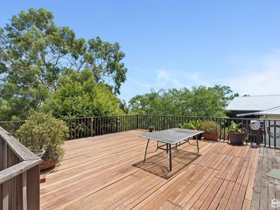 31 Derry Avenue, Mount Nasura WA 6112