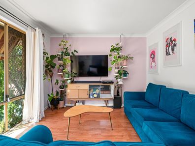 14/9-11 Mallard Way, Cannington WA 6107