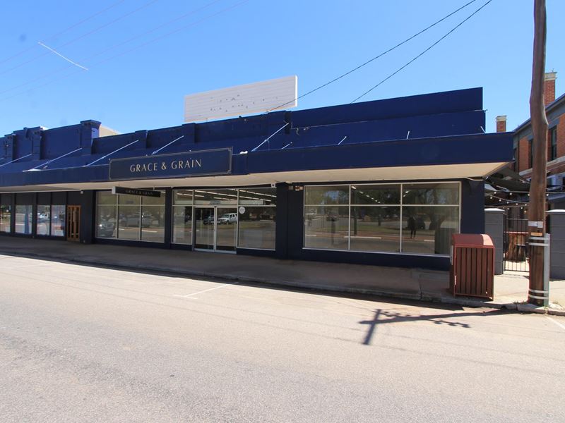 58 Barrack St, Merredin WA 6415