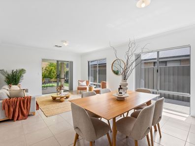 37 Forever Boulevard, Banksia Grove WA 6031