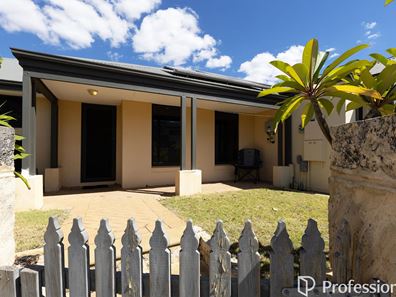 3/133 Coolamon Boulevard, Ellenbrook WA 6069