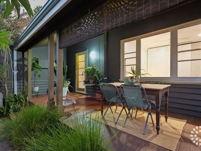 9 Grigg Place, Hilton WA 6163