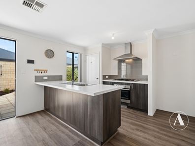 11 Hiram Lane, Wellard WA 6170