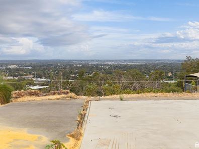 34 Carrick Road, Mount Richon WA 6112