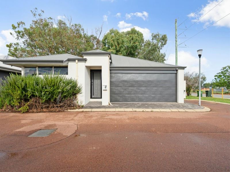 1/121 Eighth Road, Armadale WA 6112