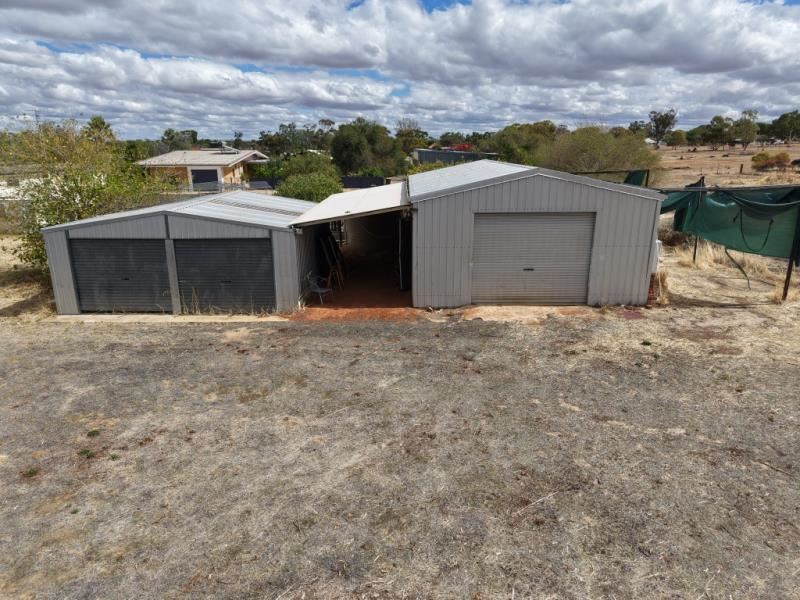 17 Loudon Street, Quairading WA 6383