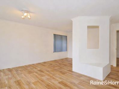 32 Manchester Drive, Hocking WA 6065