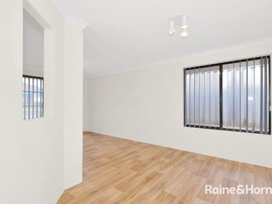 32 Manchester Drive, Hocking WA 6065