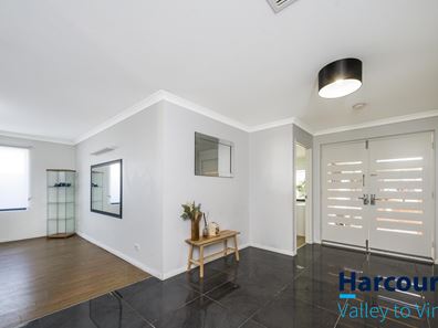 39 Cinnabar Bend, Aveley WA 6069