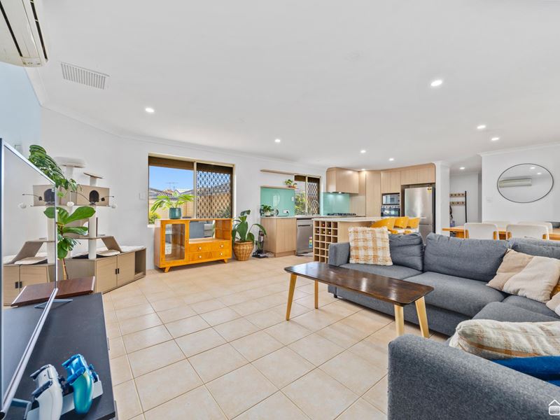 9/15 Attfield Street, Maddington WA 6109