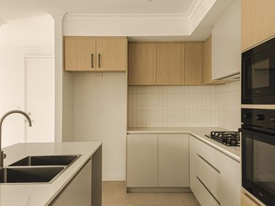 51c Halley St, Innaloo WA 6018