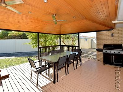 8 Spyglass Rise, Halls Head WA 6210