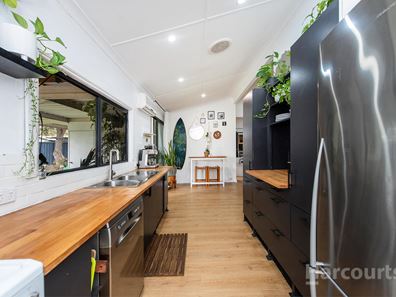 22 Nesbit Road, Greenfields WA 6210