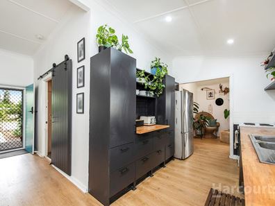 22 Nesbit Road, Greenfields WA 6210