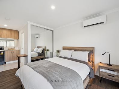 Room/1  20 Belford Road, Lakelands WA 6180