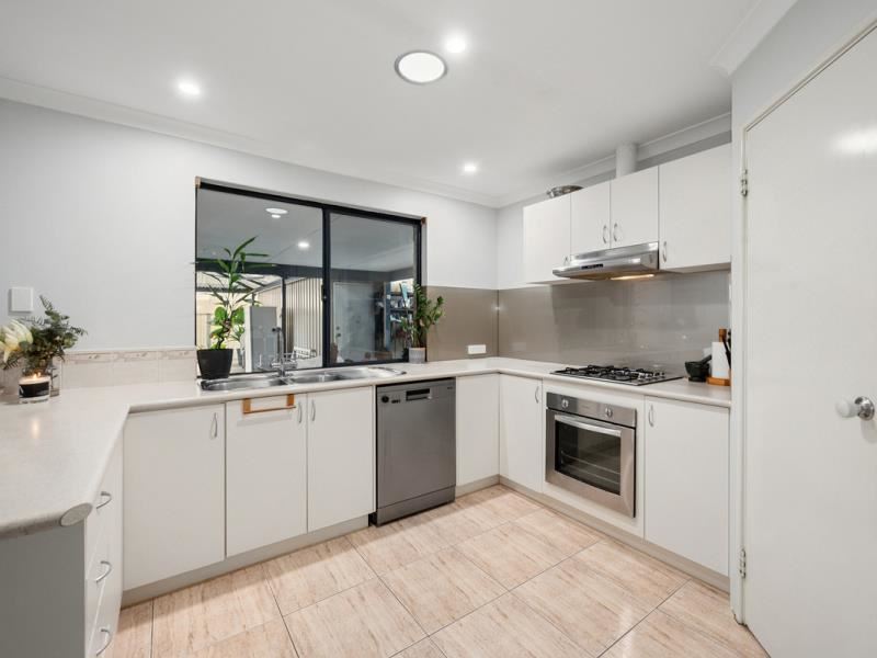 7 Teal Brook Circle, Seville Grove WA 6112