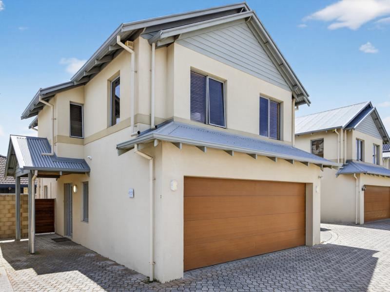 2/4 Stewart Street, Mandurah