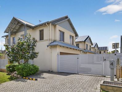 2/4 Stewart Street, Mandurah WA 6210