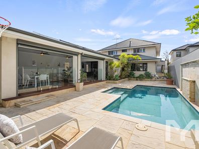 24A Doney Street, Alfred Cove WA 6154