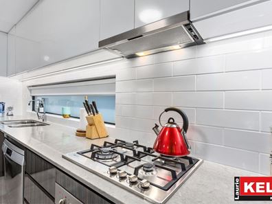 5/213 Fisher  Street, Cloverdale WA 6105