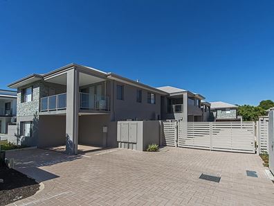 8/358 Hardey Road, Cloverdale WA 6105