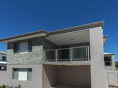 8/358 Hardey Road, Cloverdale WA 6105