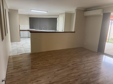 2 Karrawa Gardens, Port Kennedy WA 6172