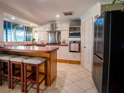11 Prunster Road, York WA 6302