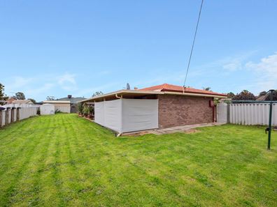 10 Gymea Court, Armadale WA 6112