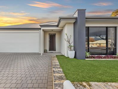 11 Santapola Approach, Alkimos WA 6038