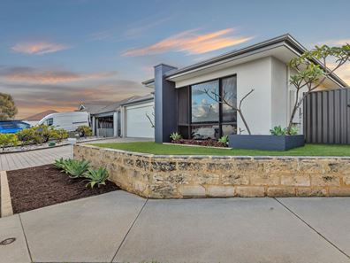 11 Santapola Approach, Alkimos WA 6038